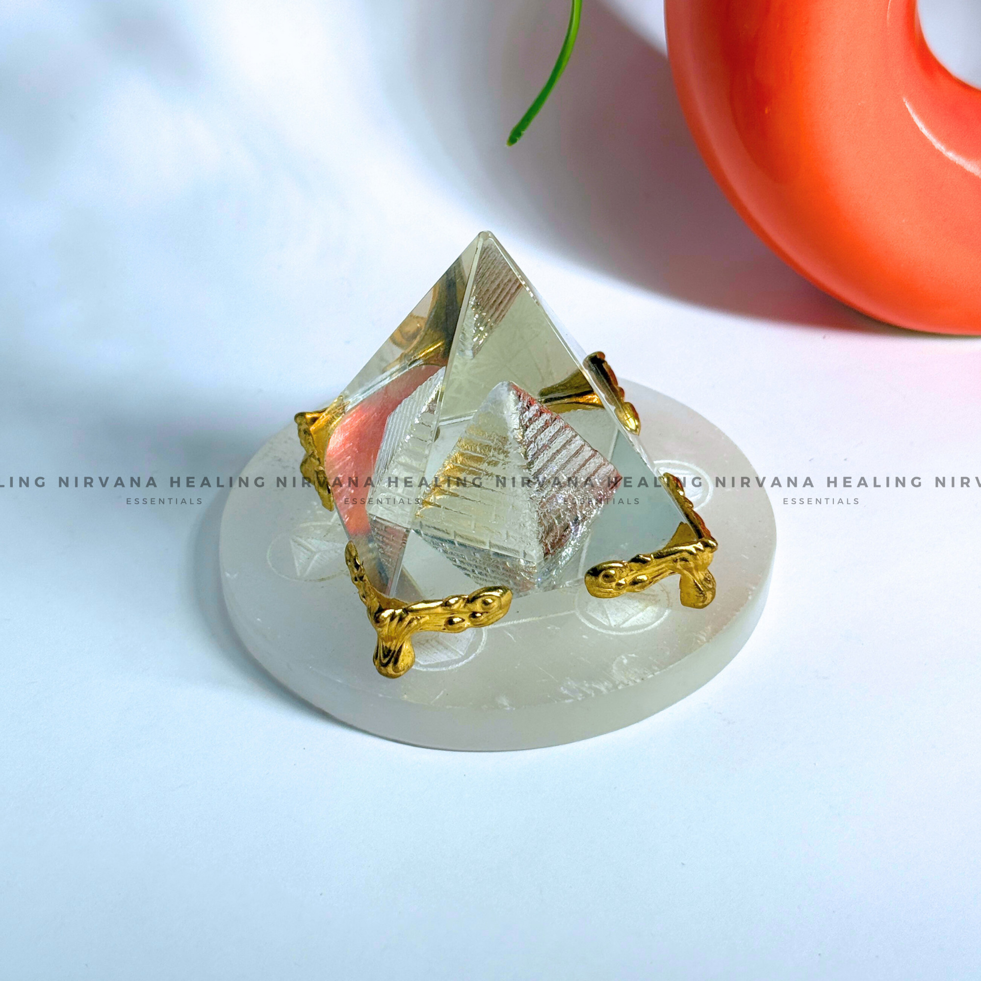 SELENITE METATRON CHARGING PLATE
(Aura Cleansing, Charging, Cleansing And Purification). - Image 5