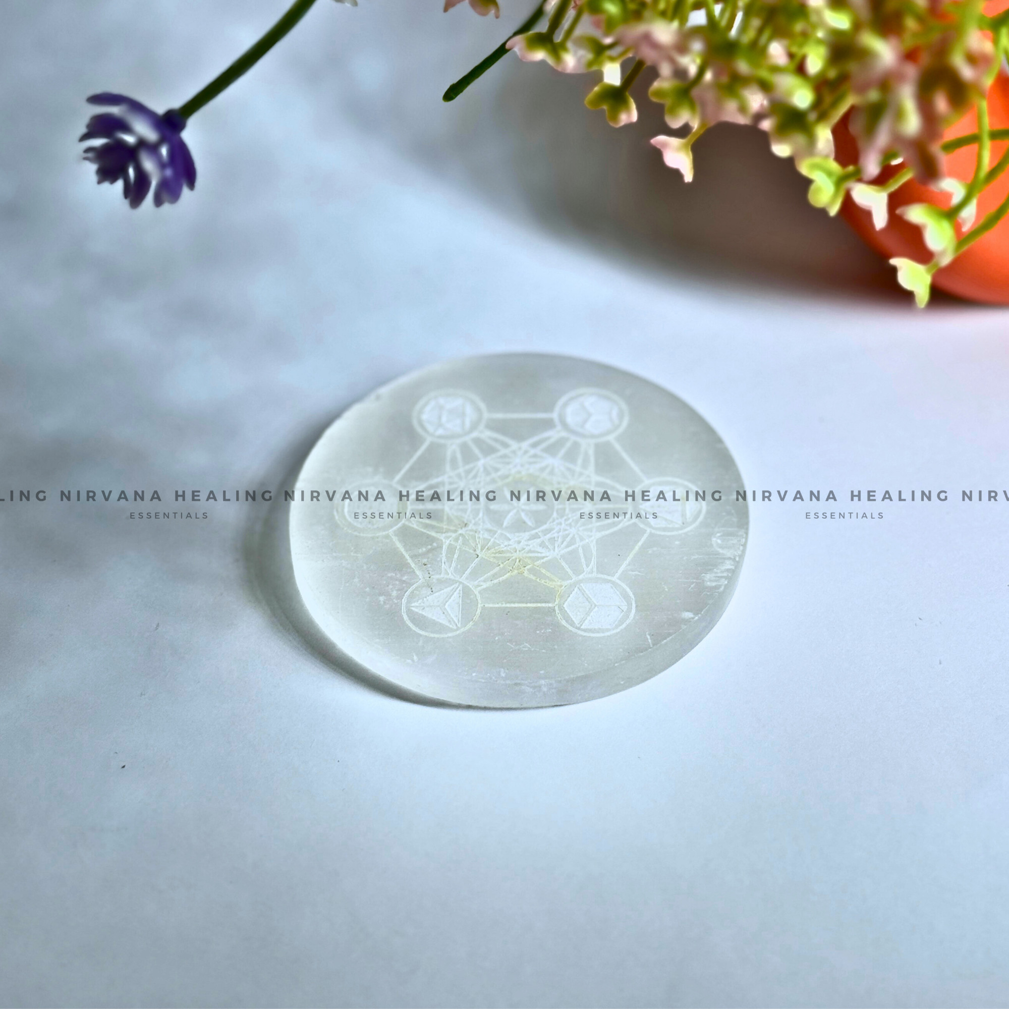 SELENITE METATRON CHARGING PLATE
(Aura Cleansing, Charging, Cleansing And Purification). - Image 2