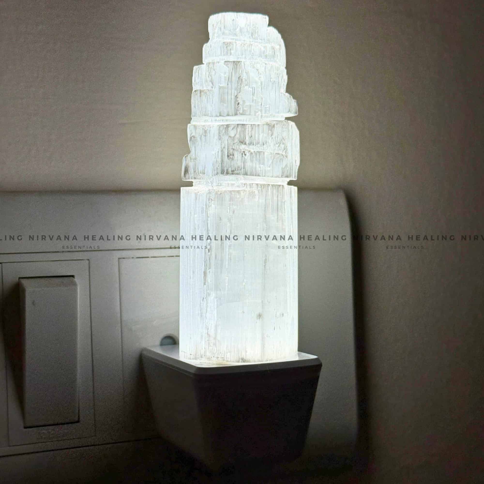 NATURAL SELENITE CRYSTAL LAMP (Aura Cleansing ,Charging, Cleansing And Purification).