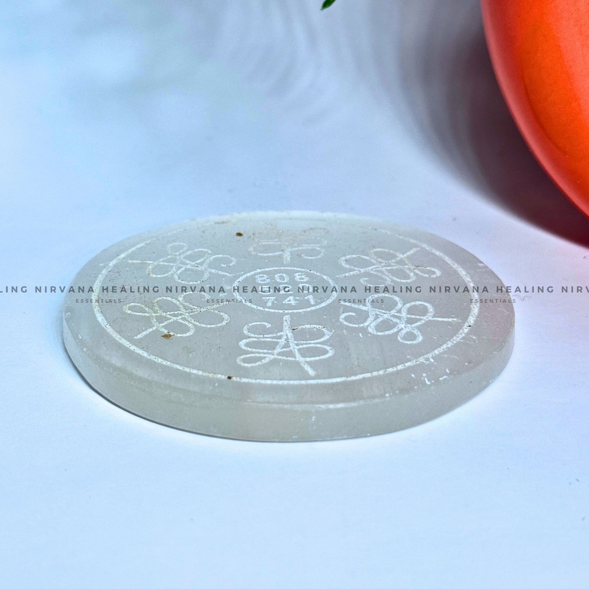 SELENITE ABUNDANCE ZIBU CHARGING PLATE (Aura Cleansing ,Charging, Cleansing And Purification). - Image 3