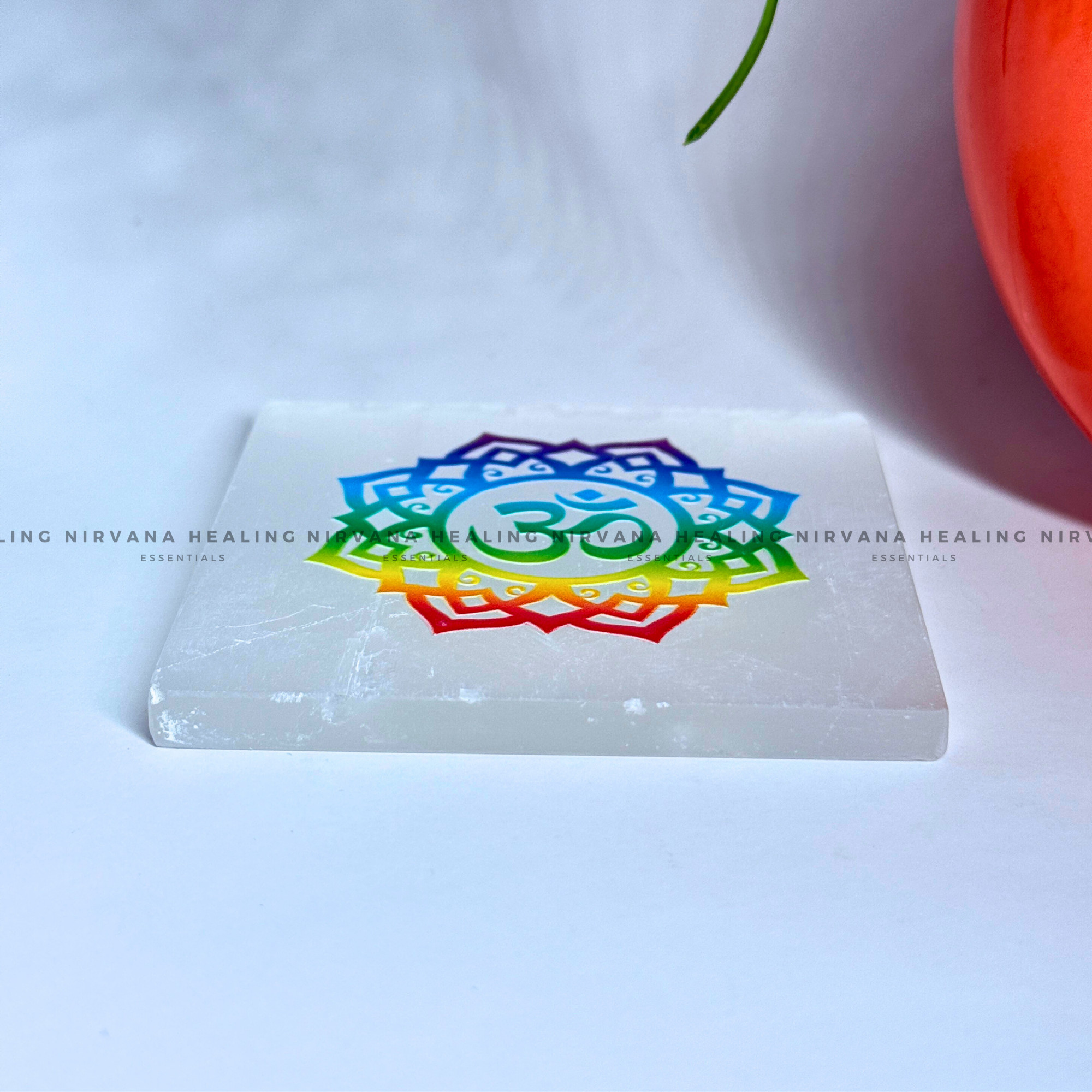 SELENITE AUM CHARGING PLATE
(Aura Cleansing ,Charging, Cleansing And Purification). - Image 2