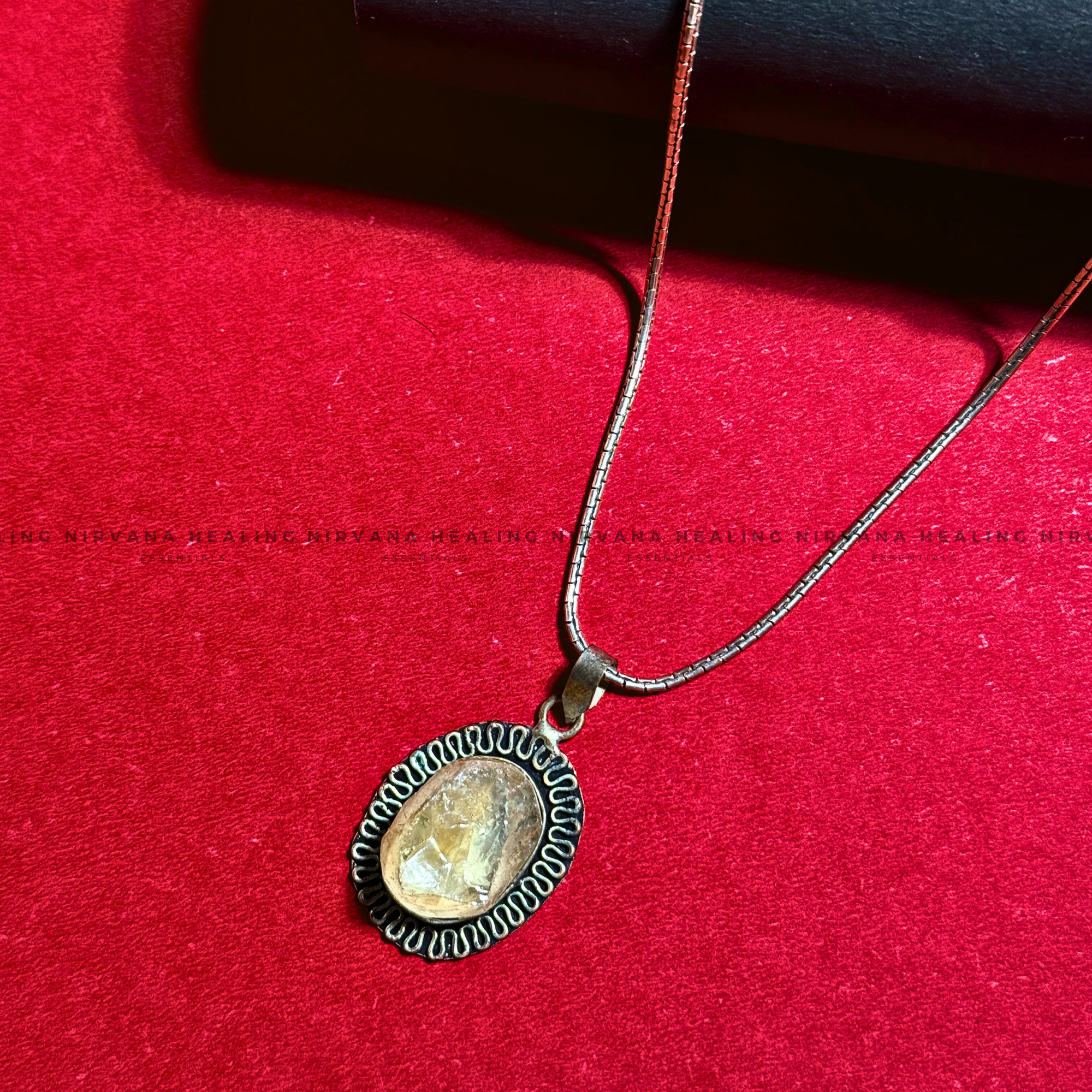 CLEAR QUARTZ RAW PENDANT (Mental Clarity, Master Healer And Energy Amplifier).
- Image 3
