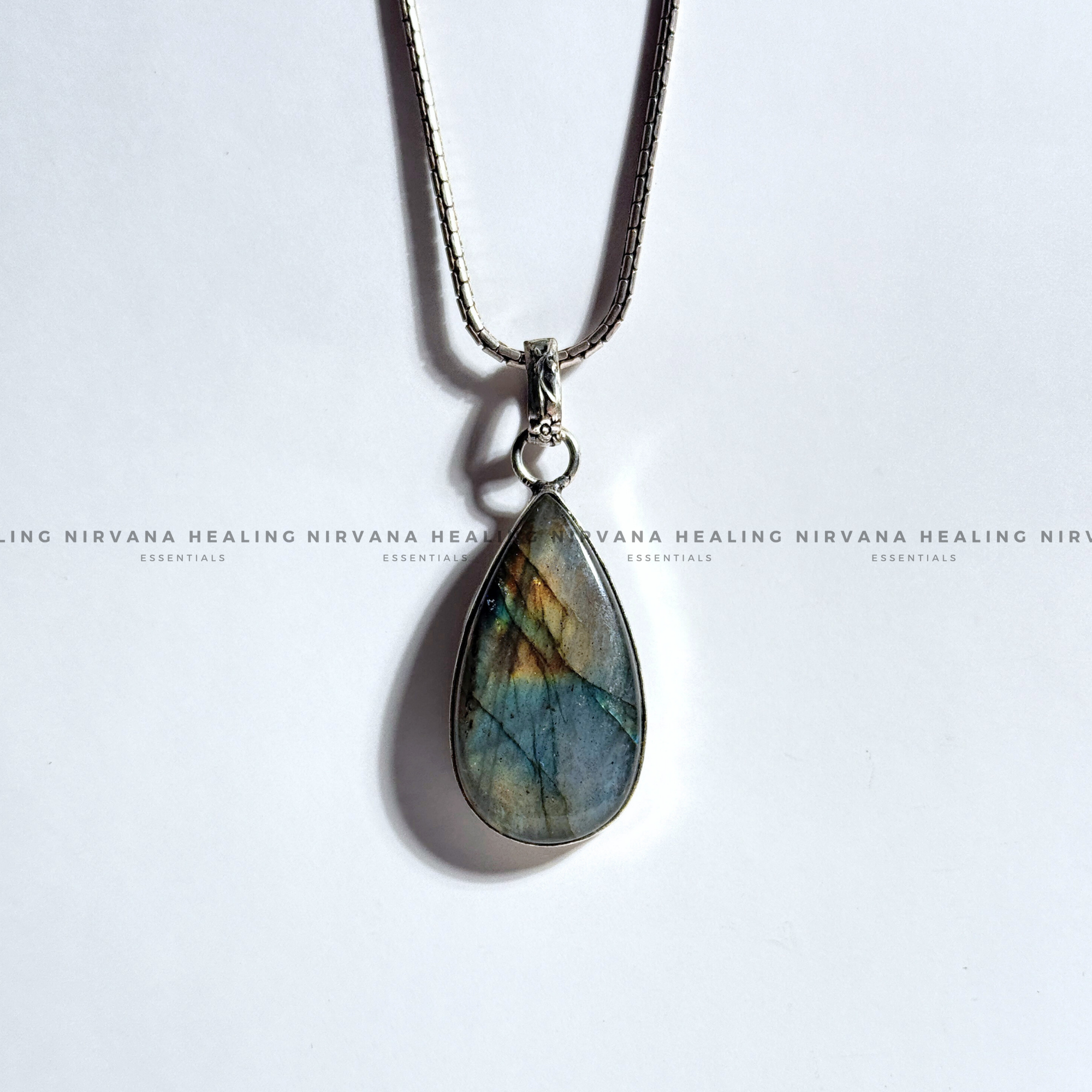 LABRADORITE CRYSTAL DESIGNER PENDANT (Intuition, Inner Power And Transformation).
- Image 4