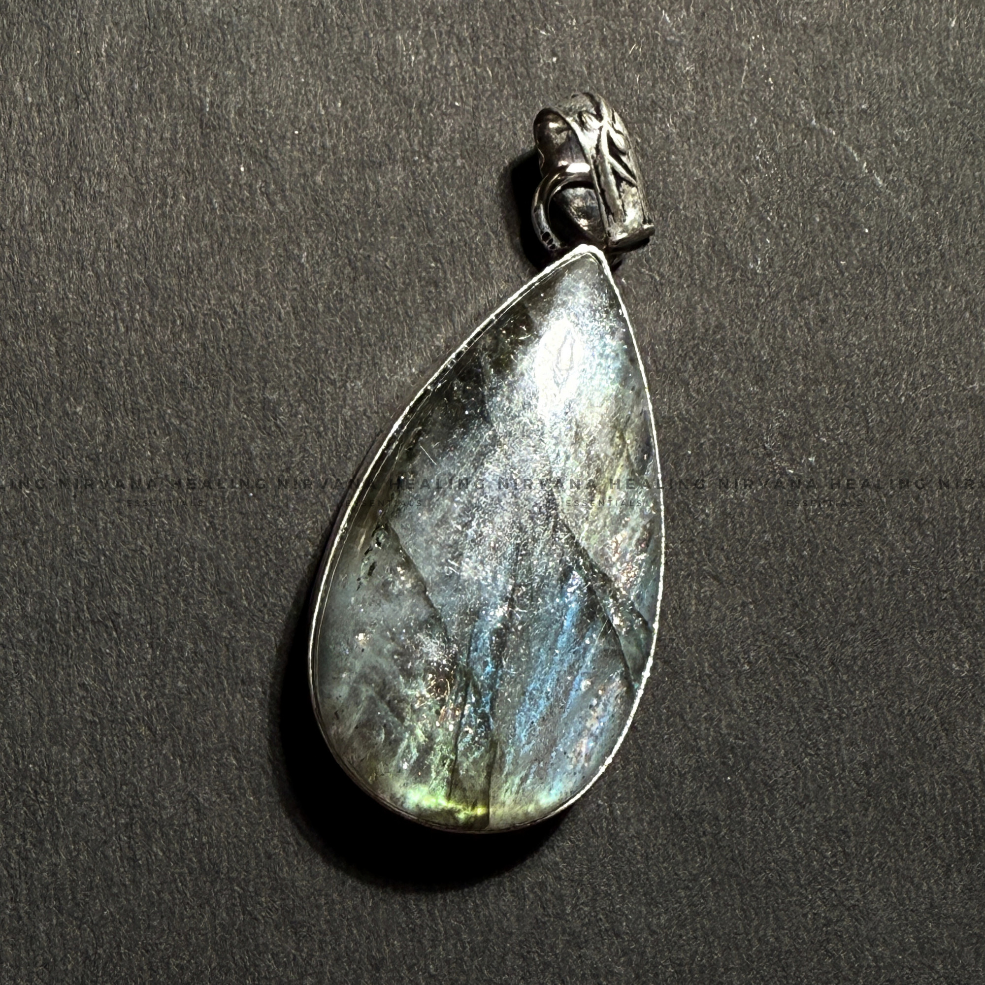 LABRADORITE CRYSTAL DESIGNER PENDANT (Intuition, Inner Power And Transformation).
- Image 6