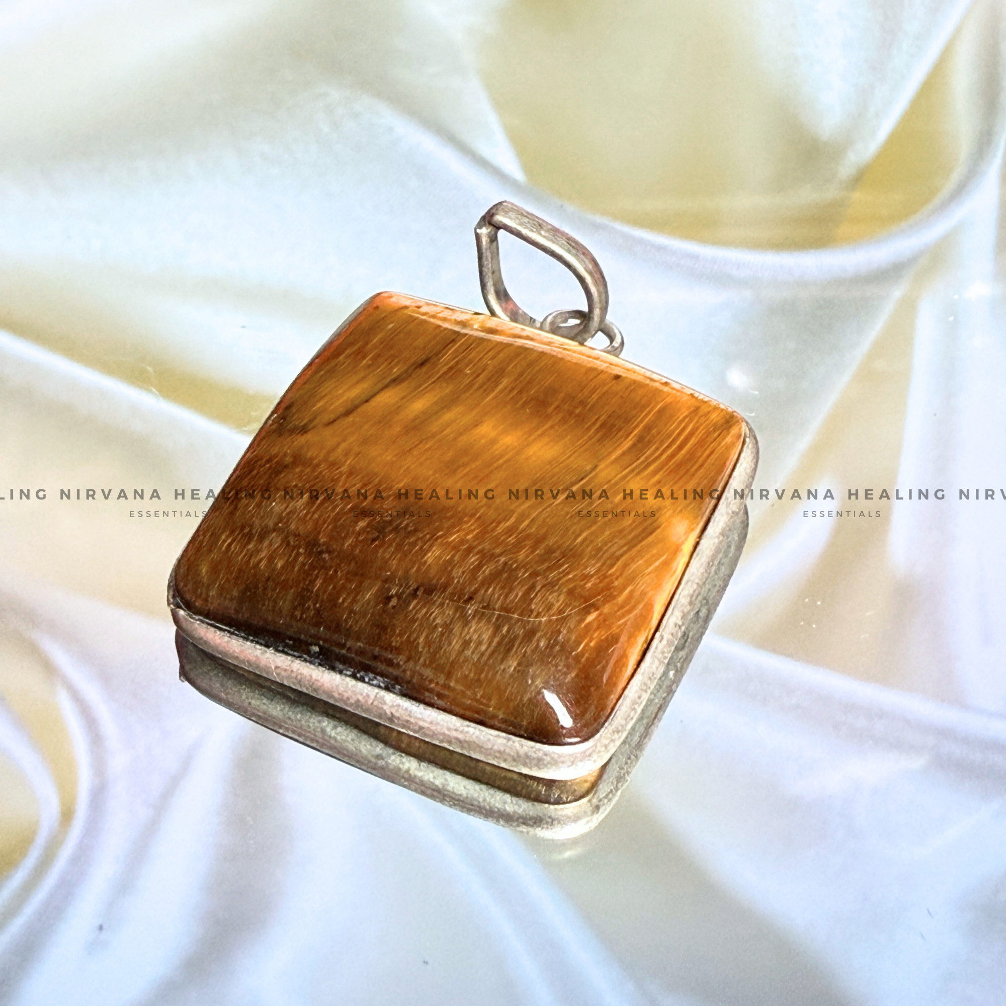 TIGER EYE SQUARE PENDANT
(Bold, Courage, Willpower And Strength).