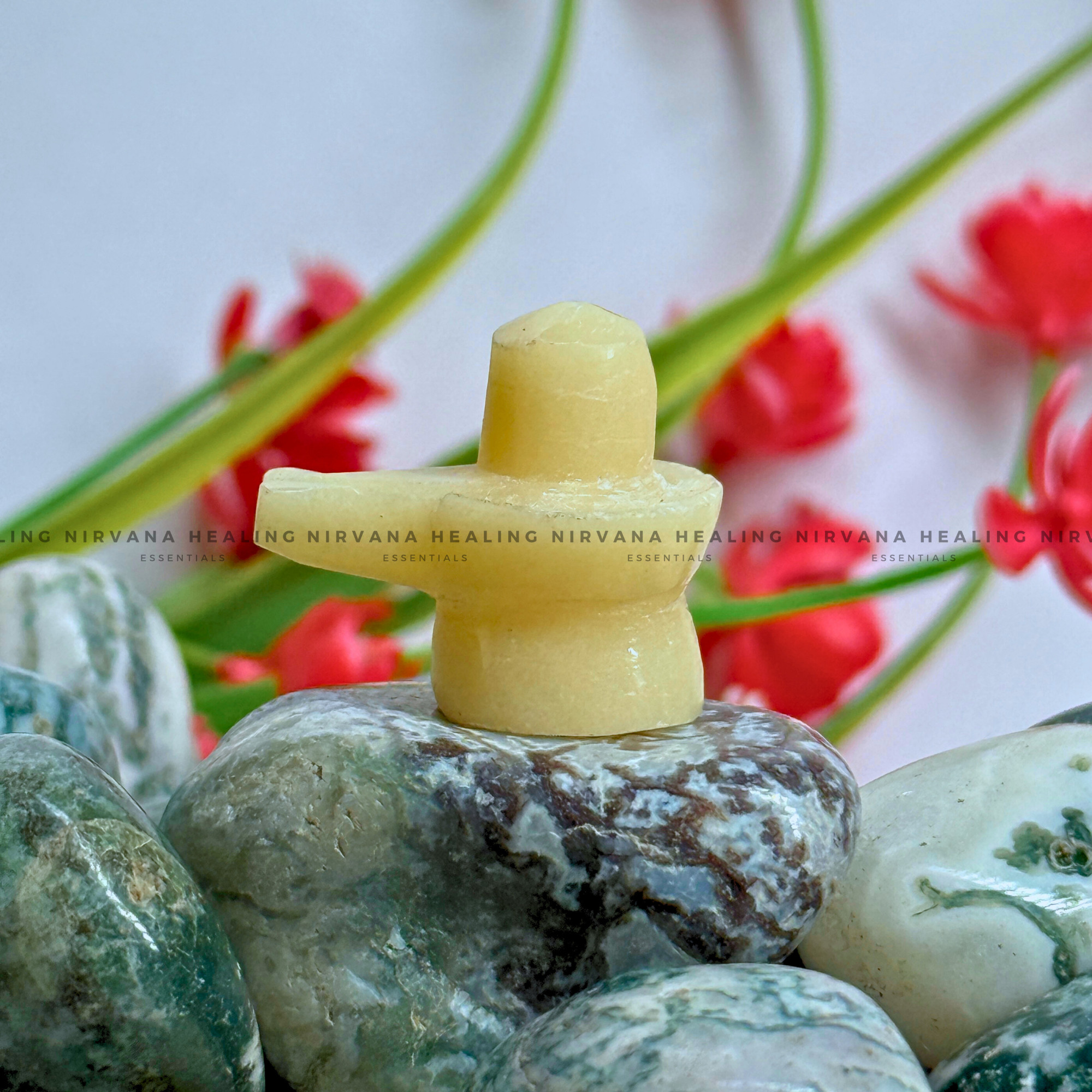 YELLOW AVENTURINE SHIVLING (1 Inch) (Joy, Leadership And Empowerment)