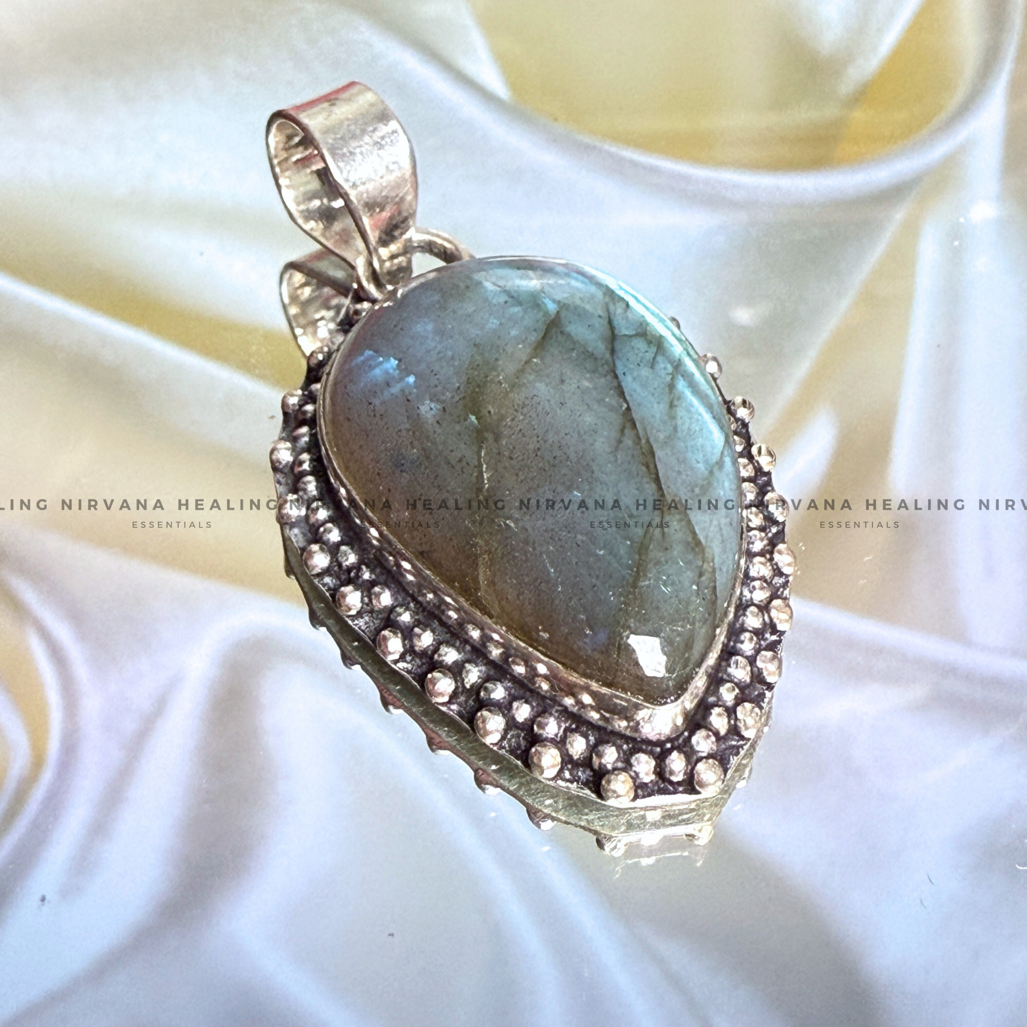 LABRADORITE CRYSTAL DESIGNER PENDANT (Intuition, Inner Power And Transformation).